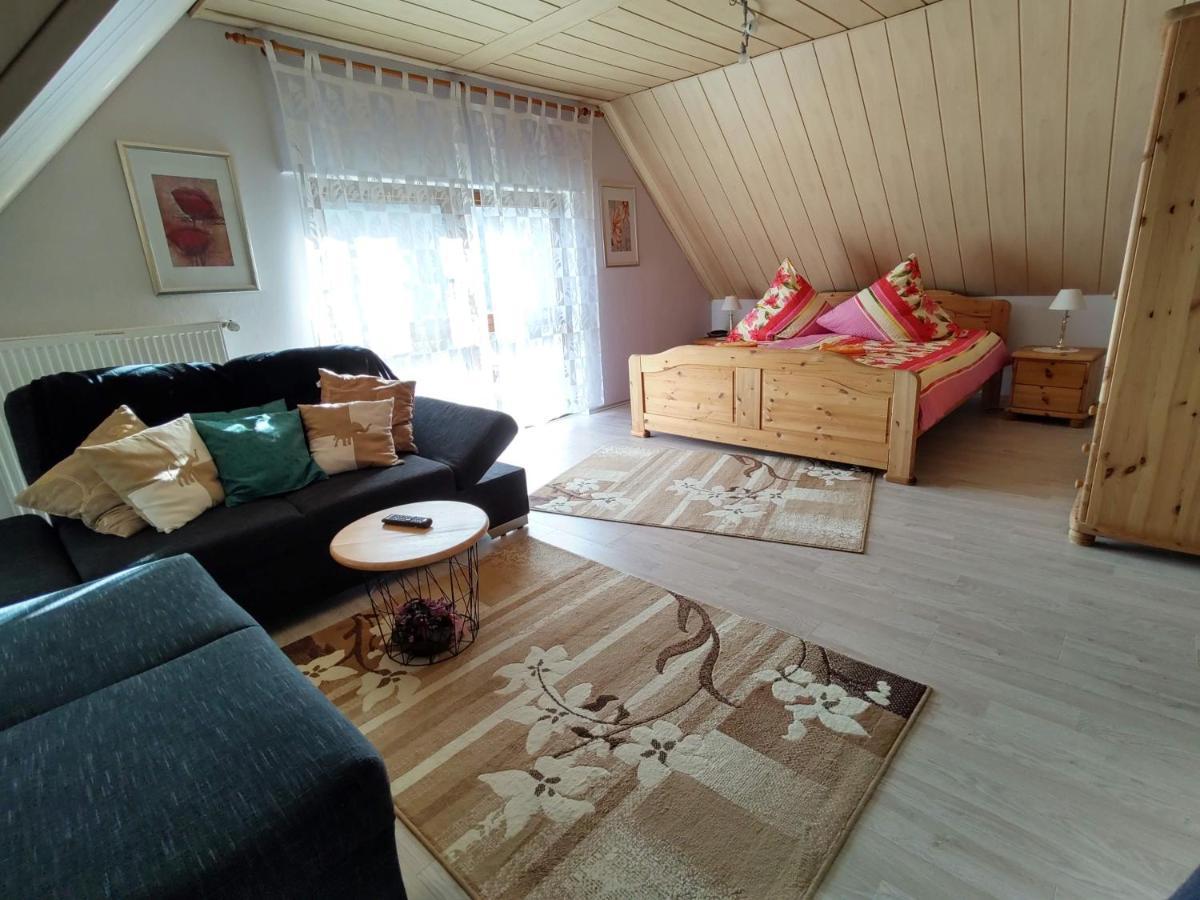 Die Ferienwohnung Lindenhof Целль-ан-дер-Мозель Экстерьер фото